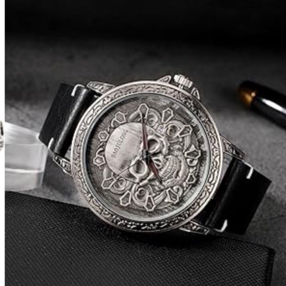 Cool Skull Watch for Men Leather Band  Quartz Wristwatch